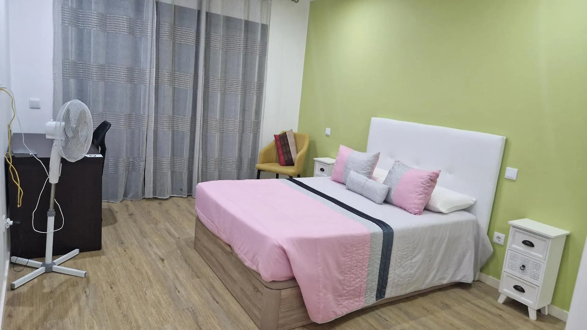 E - Beautiful 2 Bedroom Terraced Home Machico  Portugal